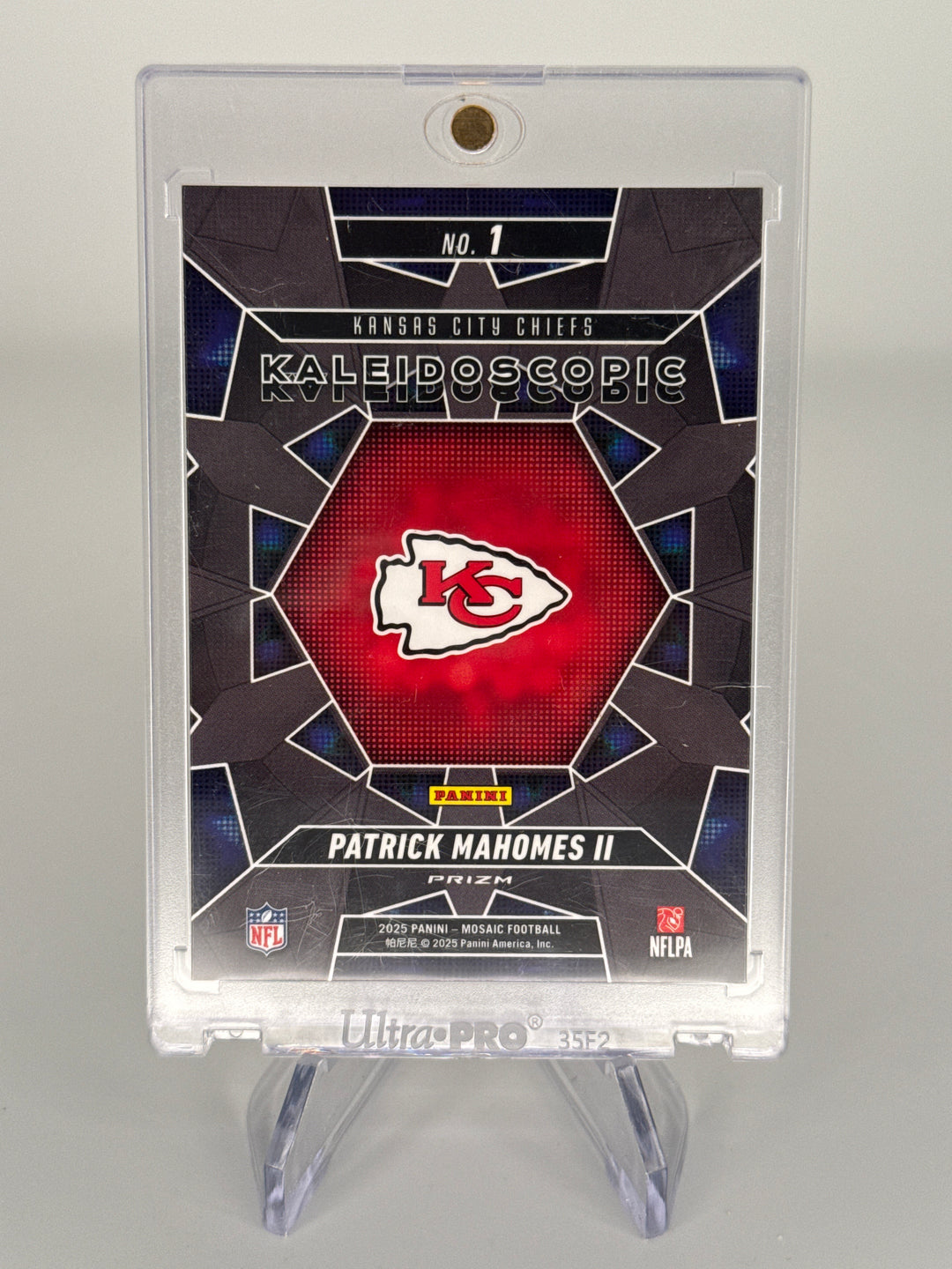 Patrick Mahomes 2025 Panini Mosaic Kaleidoscopic SSP Case Hit