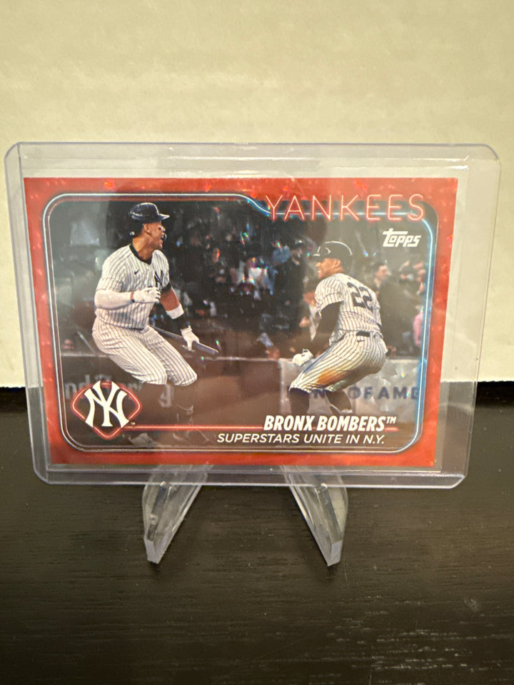 2025 Topps Update Bronx Bombers Red Crackle Foil, 095/199