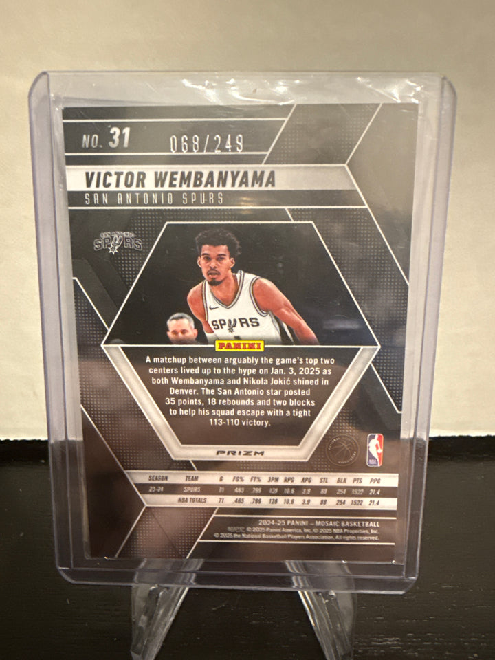 Victor Wembanyama 2024 Panini Mosaic Bank Purple Fluorescent Mosaic, 068/249