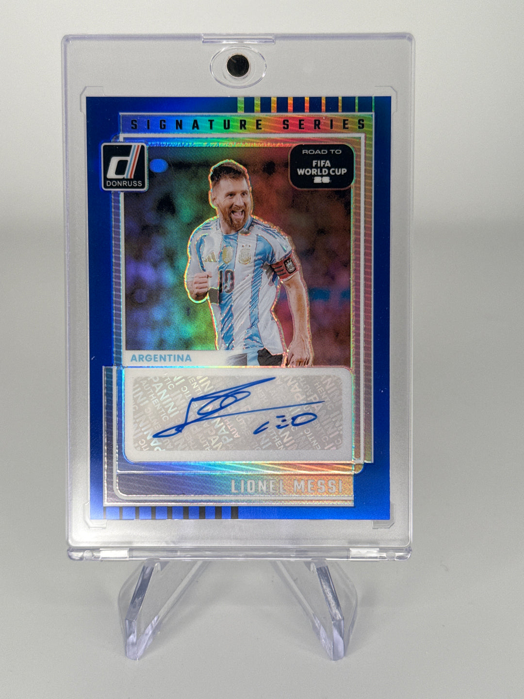 Lionel Messi 2026 Panini Donruss Road to Fifa World Cup Blue Prizm Auto, 057/199