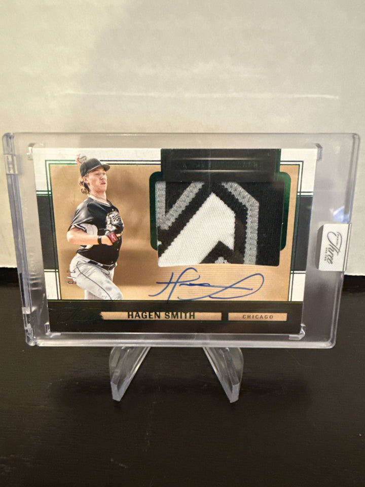 Hagen Smith 2025 Panini Three and Two Emerald Patch Auto, 2/5