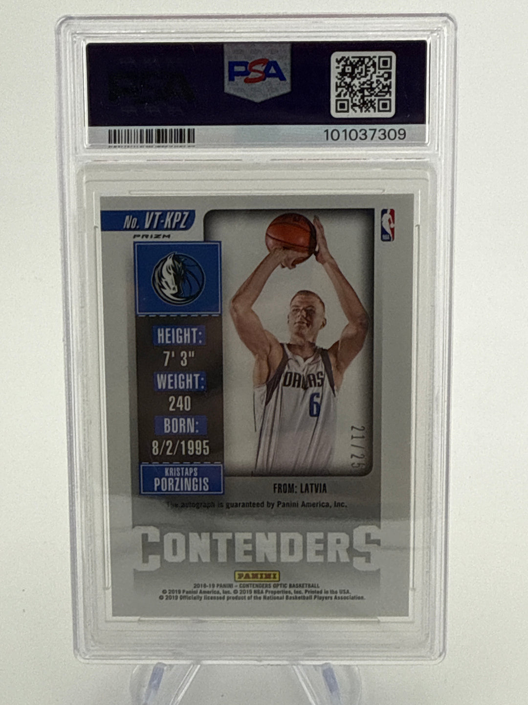Kristaps Porzingis 2018 Panini Contenders Optic Veteran Season Ticket Auto Orange, 21/25, PSA 9 Mint