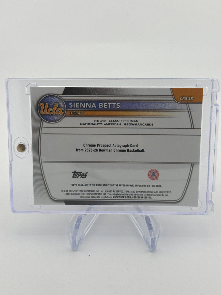 Sienna Betts 2025 Bowman Chrome University Red Refractor 1st Auto, 5/5