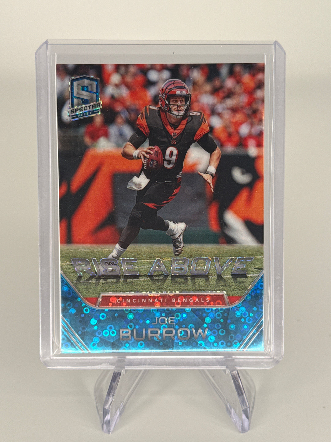 Joe Burrow 2020 Panini Spectra Rise Above Neon Blue Rookie, 09/50