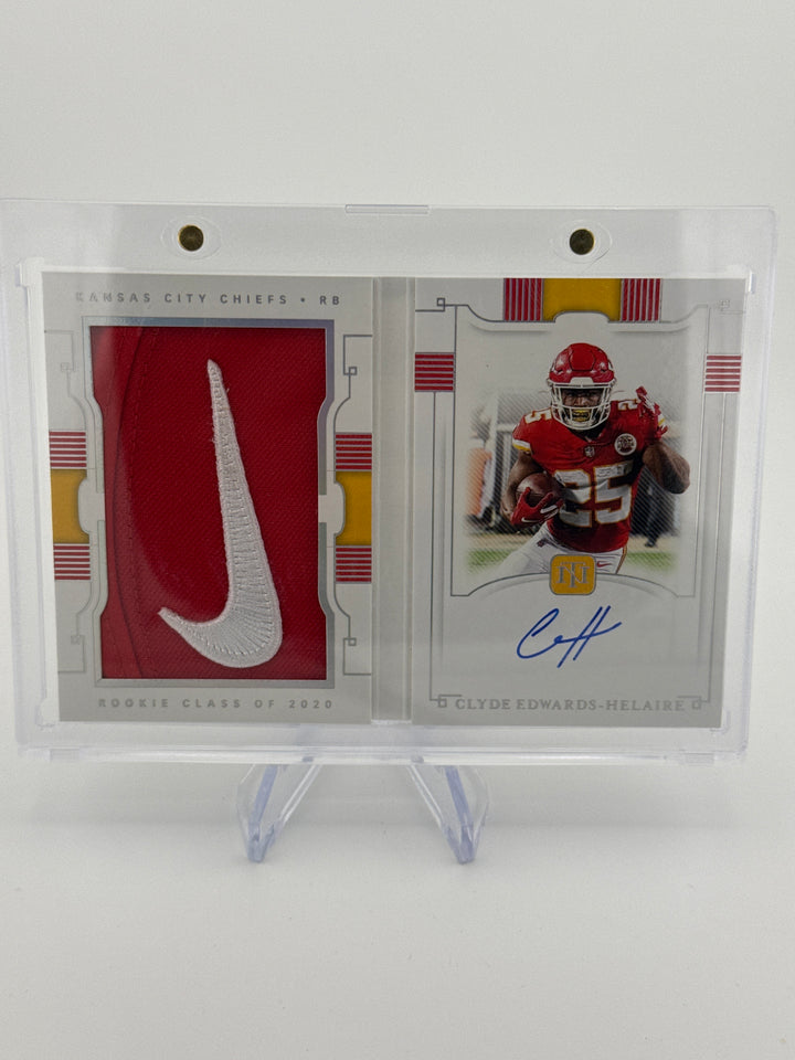 Clyde Edwards-Helaire 2020 Panini National Treasures Rookie Jumbo Prime Signatures Nike Swoosh Booklet, 2/2