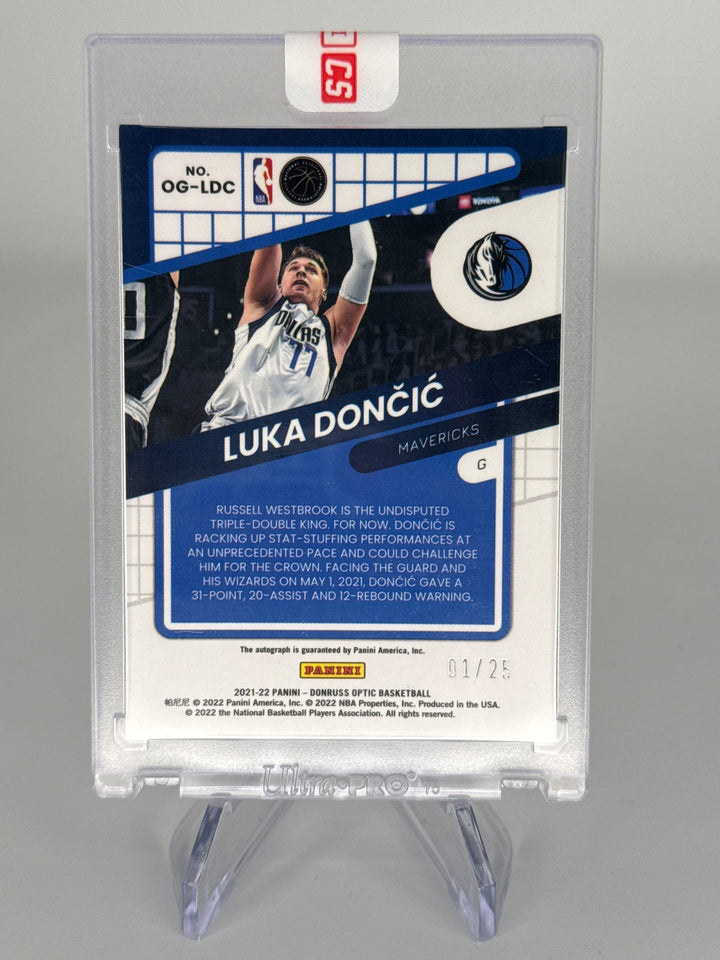 Luka Doncic 2022 Panini Donruss Optic Opti-Graphs White Prizm Auto, 01/25