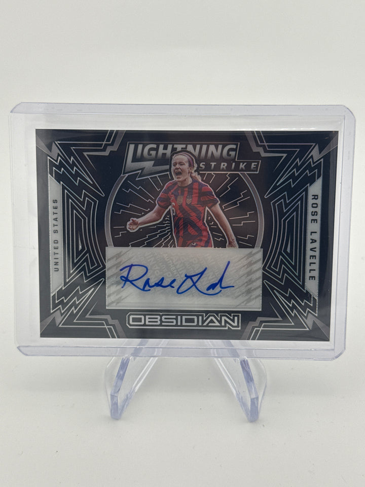 Rose Lavelle 2021-2022 Panini Obsidian Lightning Strike Auto, 072/149