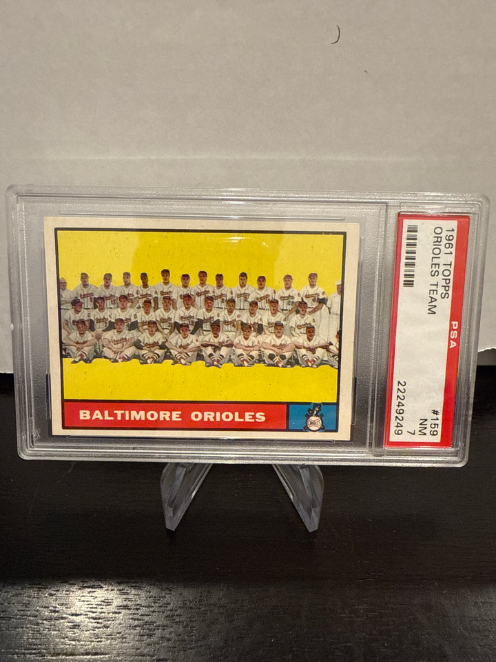 1961 Topps Orioles Team, PSA 7