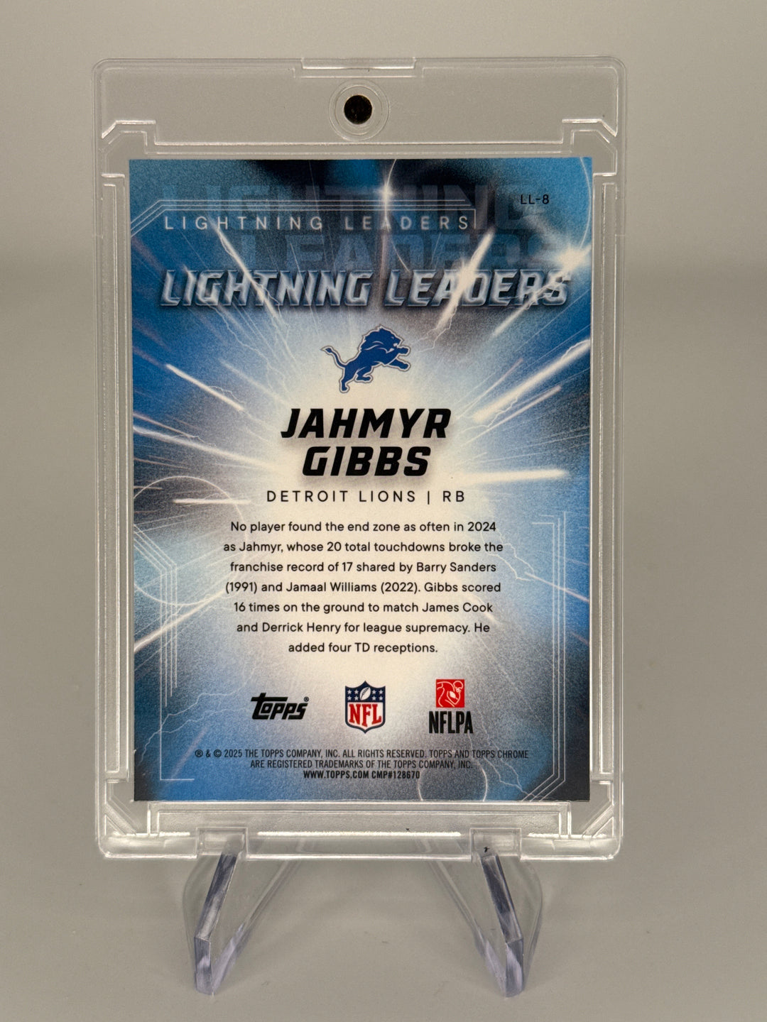 Jahmyr Gibbs 2025 Topps Chrome Lightning Leaders SP Case Hit