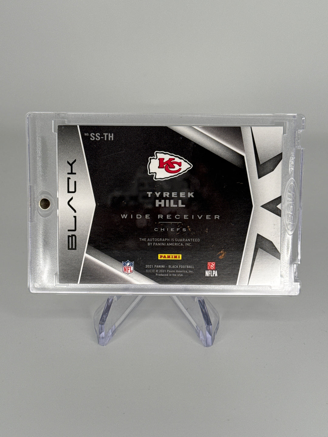 Tyreek Hill 2021 Panini Black Spotlight Signatures Gold Auto, 2/5