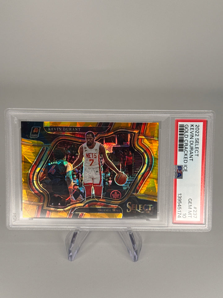 Kevin Durant 2022 Panini Select Courtside Gold Cracked Ice Prizm, 09/10, PSA 10 Gem Mint