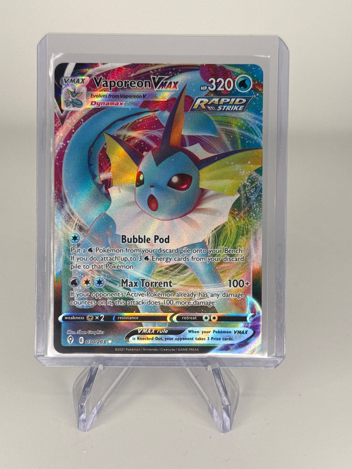 Pokemon TCG 2021 Vaporeon VMax Evolving Skies Ultra Rare Full Art, 030/203