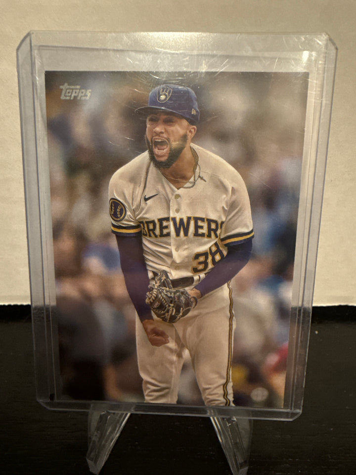 Devin Williams 2025 Topps Series One True Photo SSP Variation