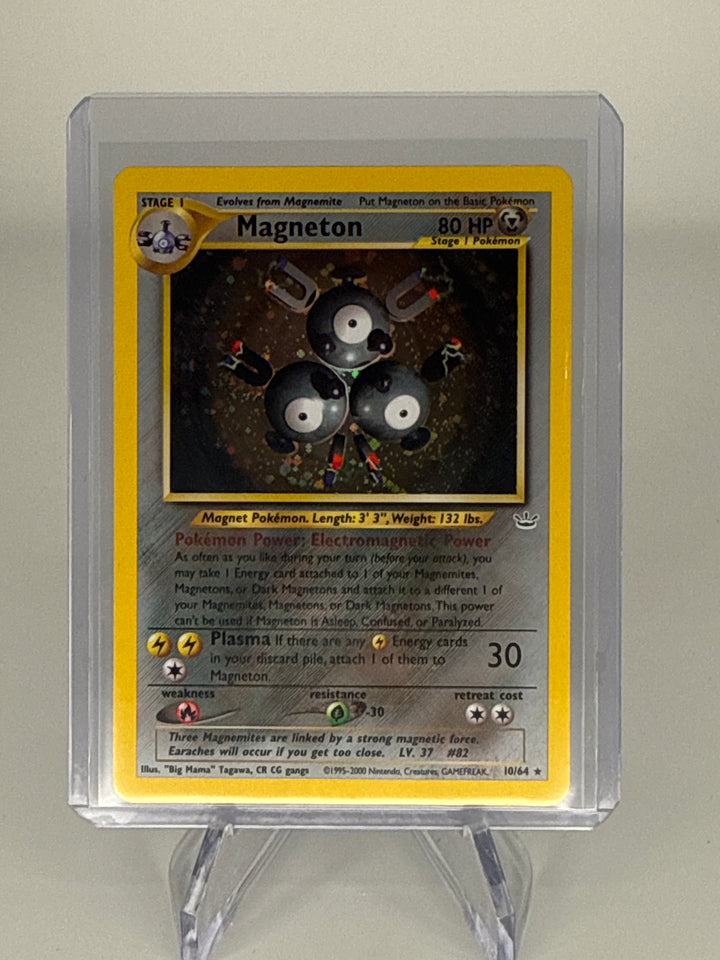 Pokemon TCG 2001 Magneton Neo Revelation Holo, 10/64