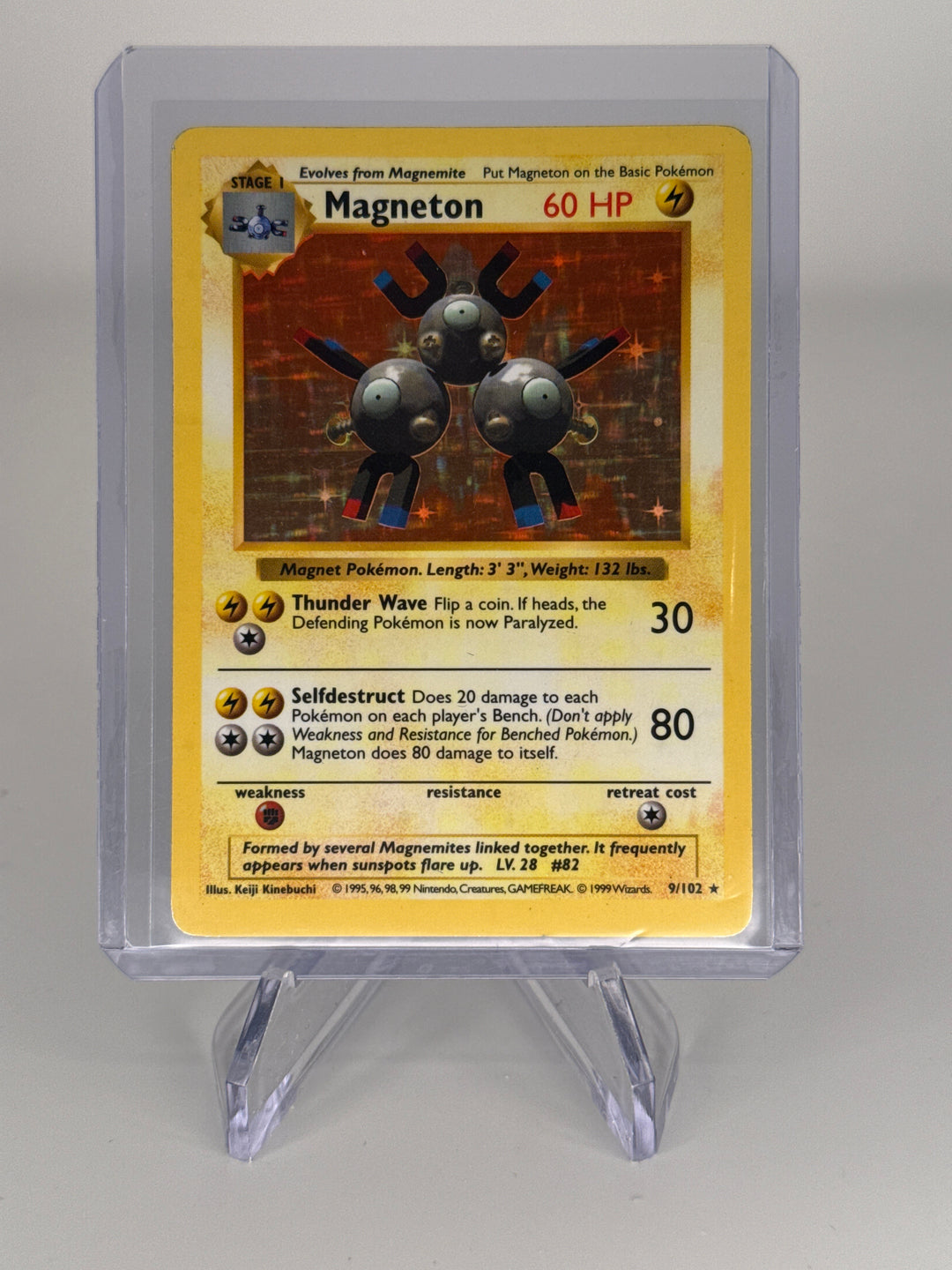 Pokemon TCG 1999 Magneton Base Set Holo, 9/102