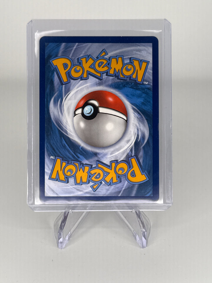 Pokemon TCG 2022 Mimikyu VMax Brilliant Stars Sword & Shield Ultra Rare, 069/172
