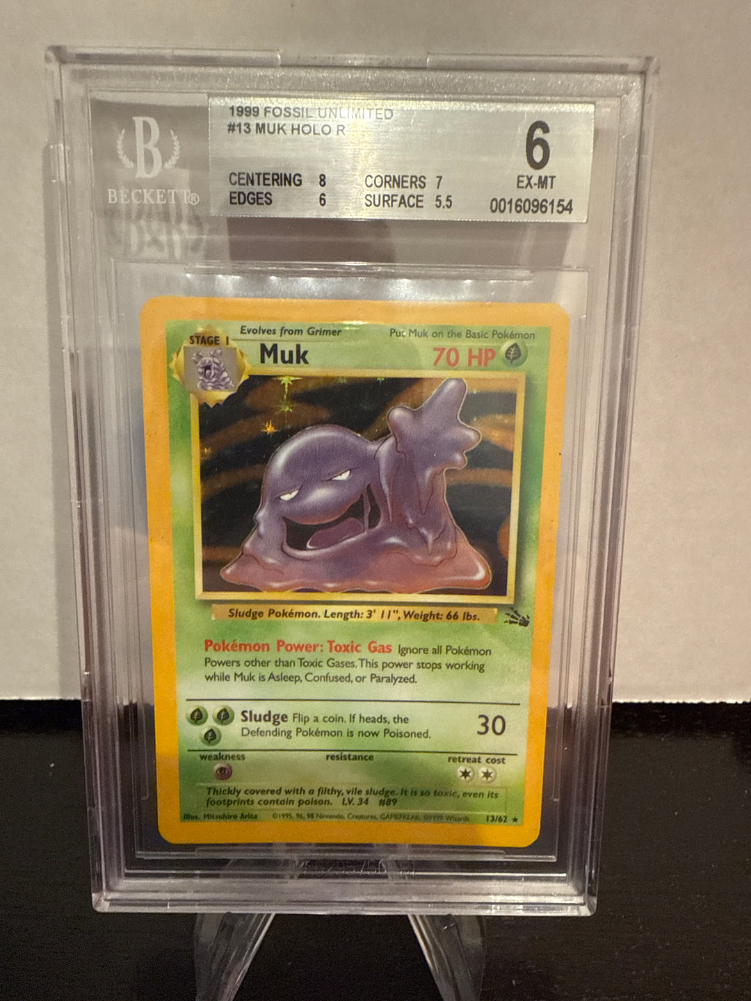 Pokemon TCG 1999 Muk Fossil Unlimited Holo, 13/62, BGS 6