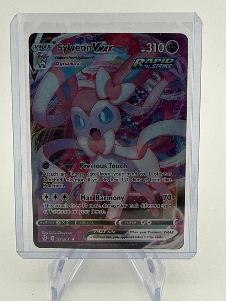 Pokemon TCG 2021 Sylveon VMax Evolving Skies Full Art Secret Rare Holo, 075/203