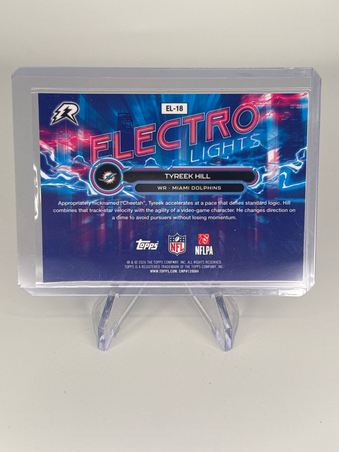 Tyreek Hill 2025 Topps Resurgence Electro Lights Case Hit