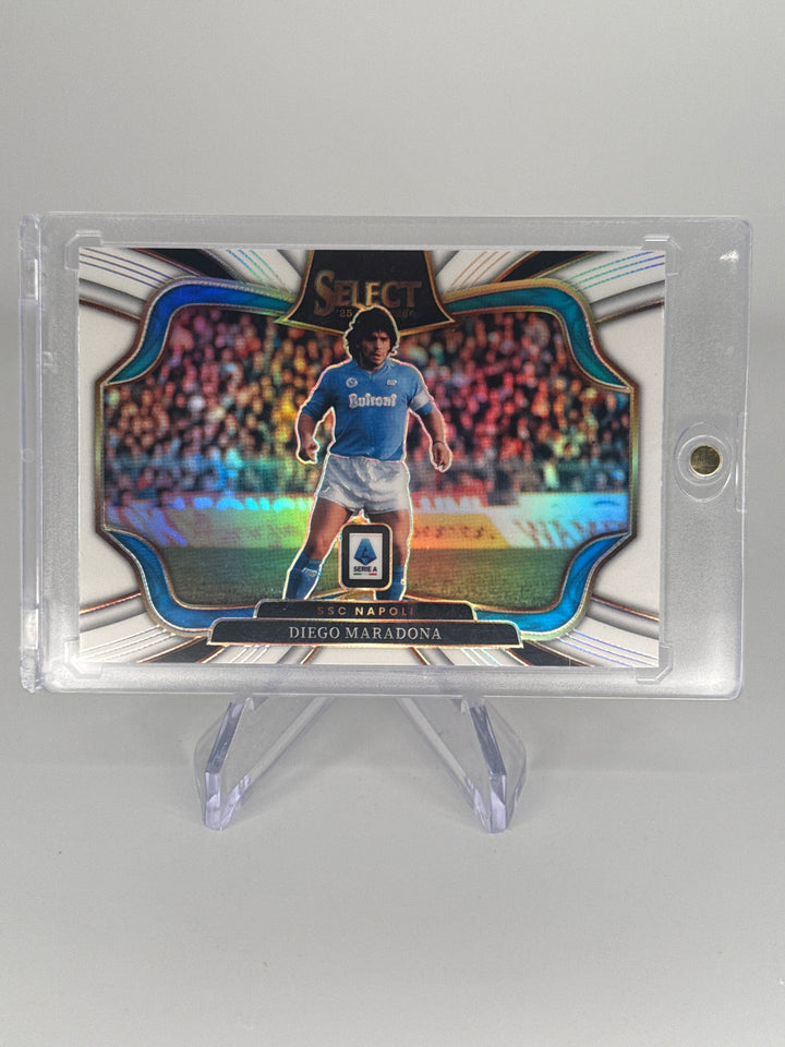 Diego Maradona 2025-2026 Panini Select Field Level White Prizm, 18/20