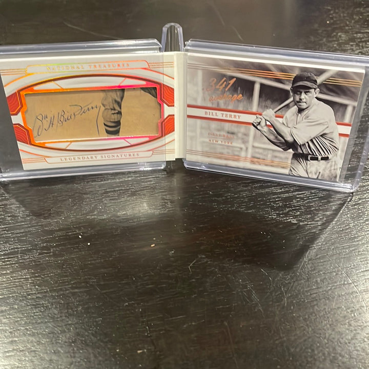 Bill Terry 2022 Panini National Treasures Legendary Signatures Booklet, Cut Auto, 03/10