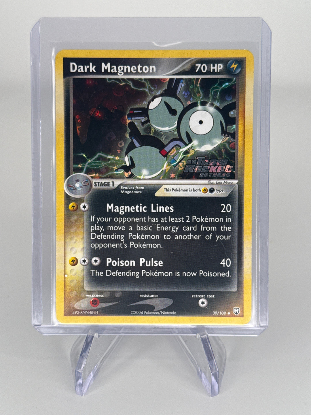 Pokemon TCG 2004 Dark Magneton Team Rocket Returns Stamped Holo, 39/109