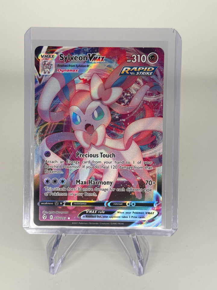 Pokemon TCG 2021 Sylveon VMax Evolving Skies Full Art Secret Rare Holo, 075/203