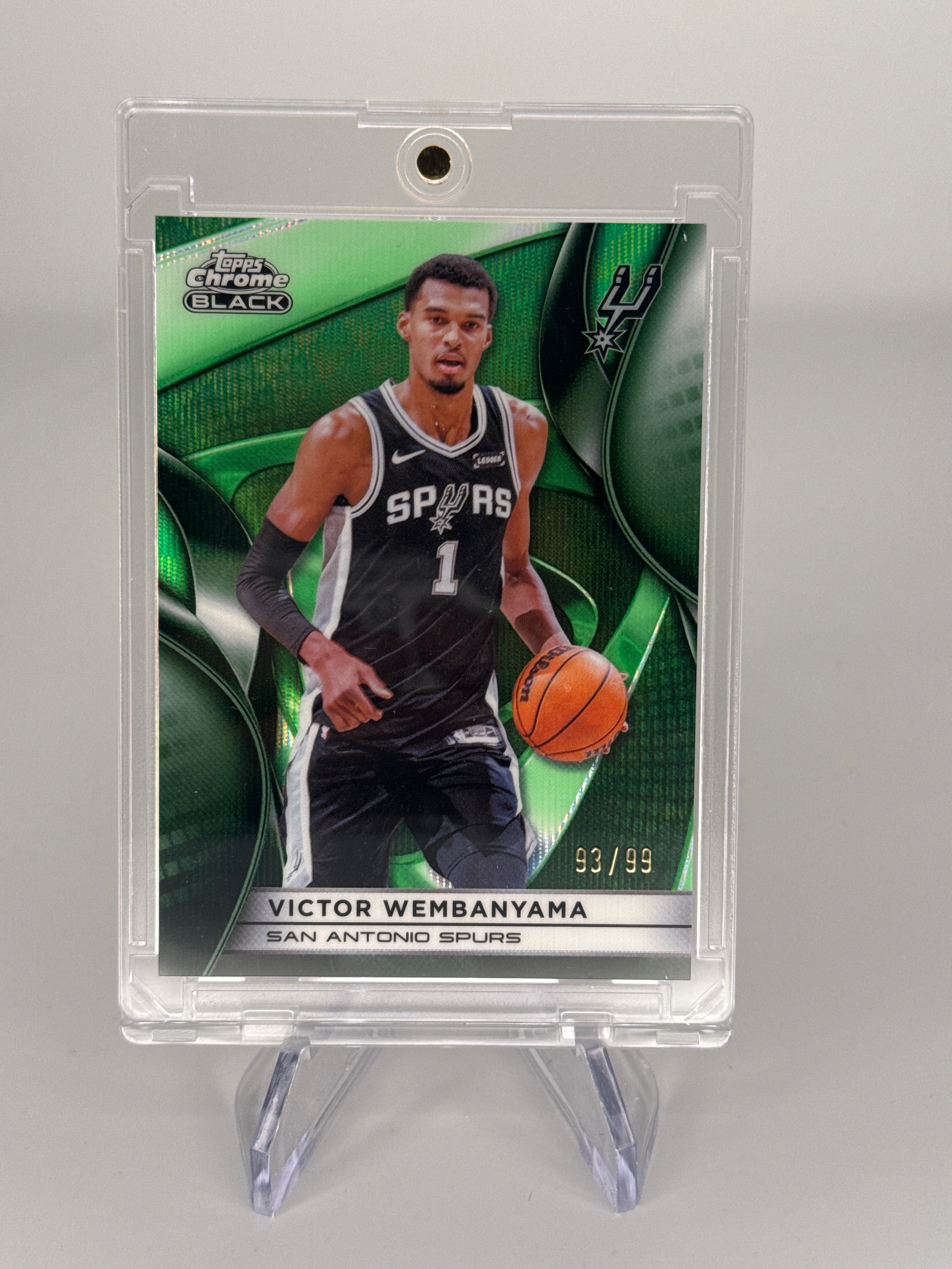 Victor Wembanyama 2026 Topps Chrome Black Green Wave Refractor, 93