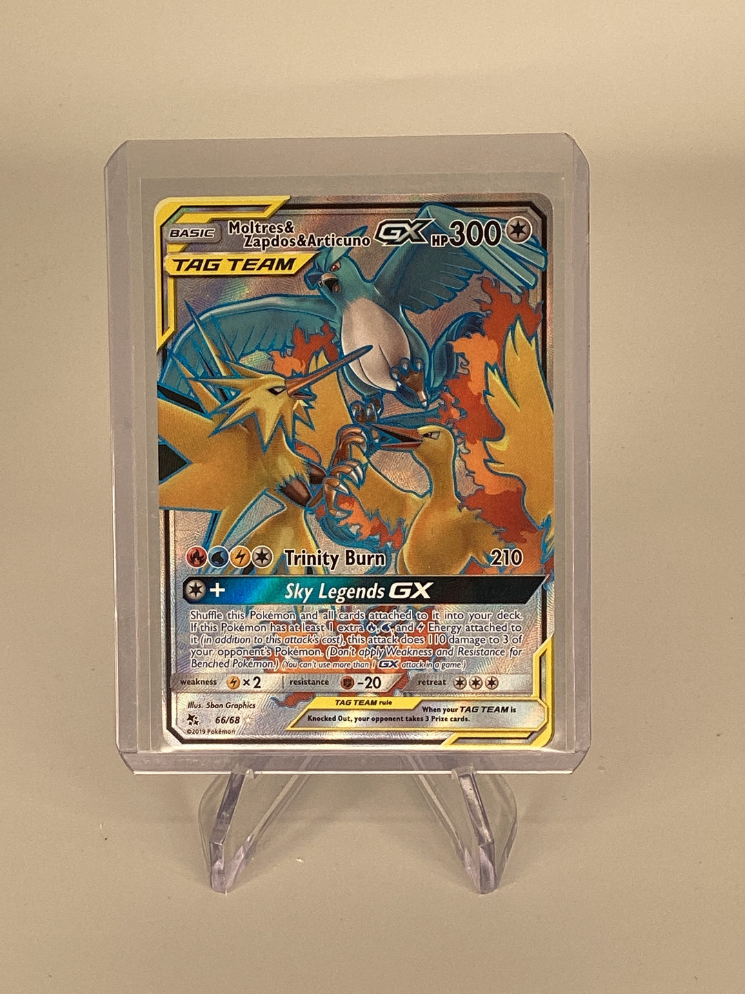 Pokemon TCG 2019 Moltres & Zapdos & Articuno Sun & Moon Hidden Fates Full Art, 66/68