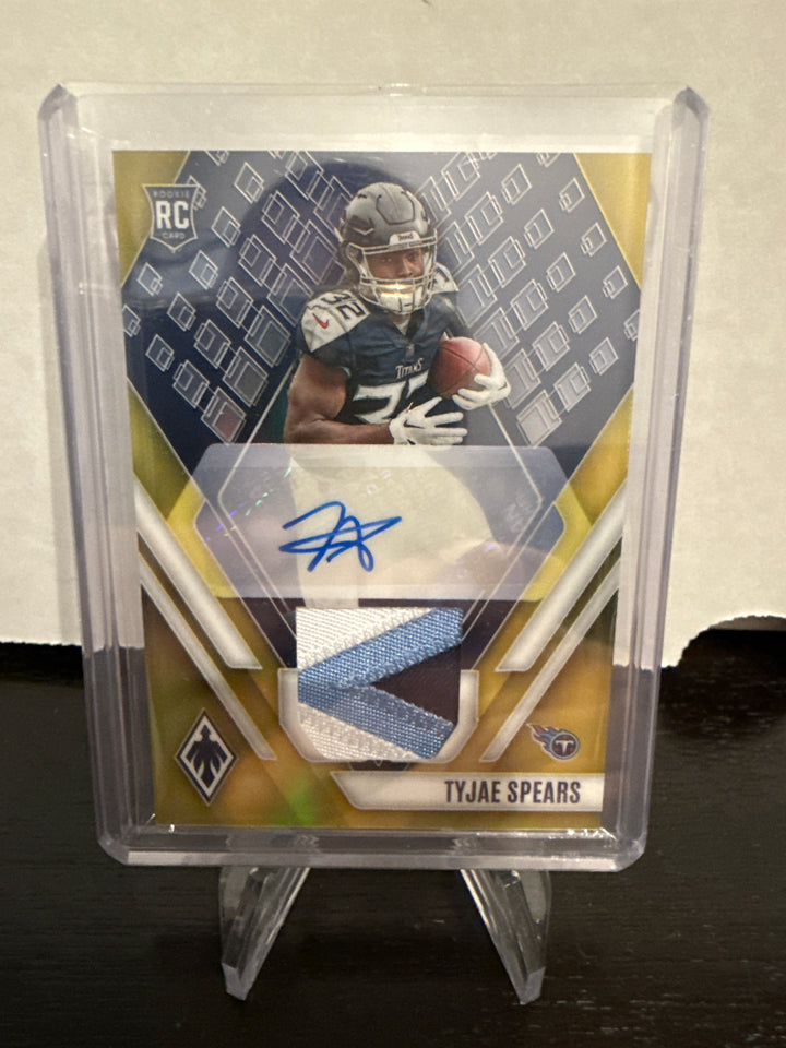 Tyjae Spears 2023 Panini Phoenix Rookie Patch Auto Yellow, 38/75