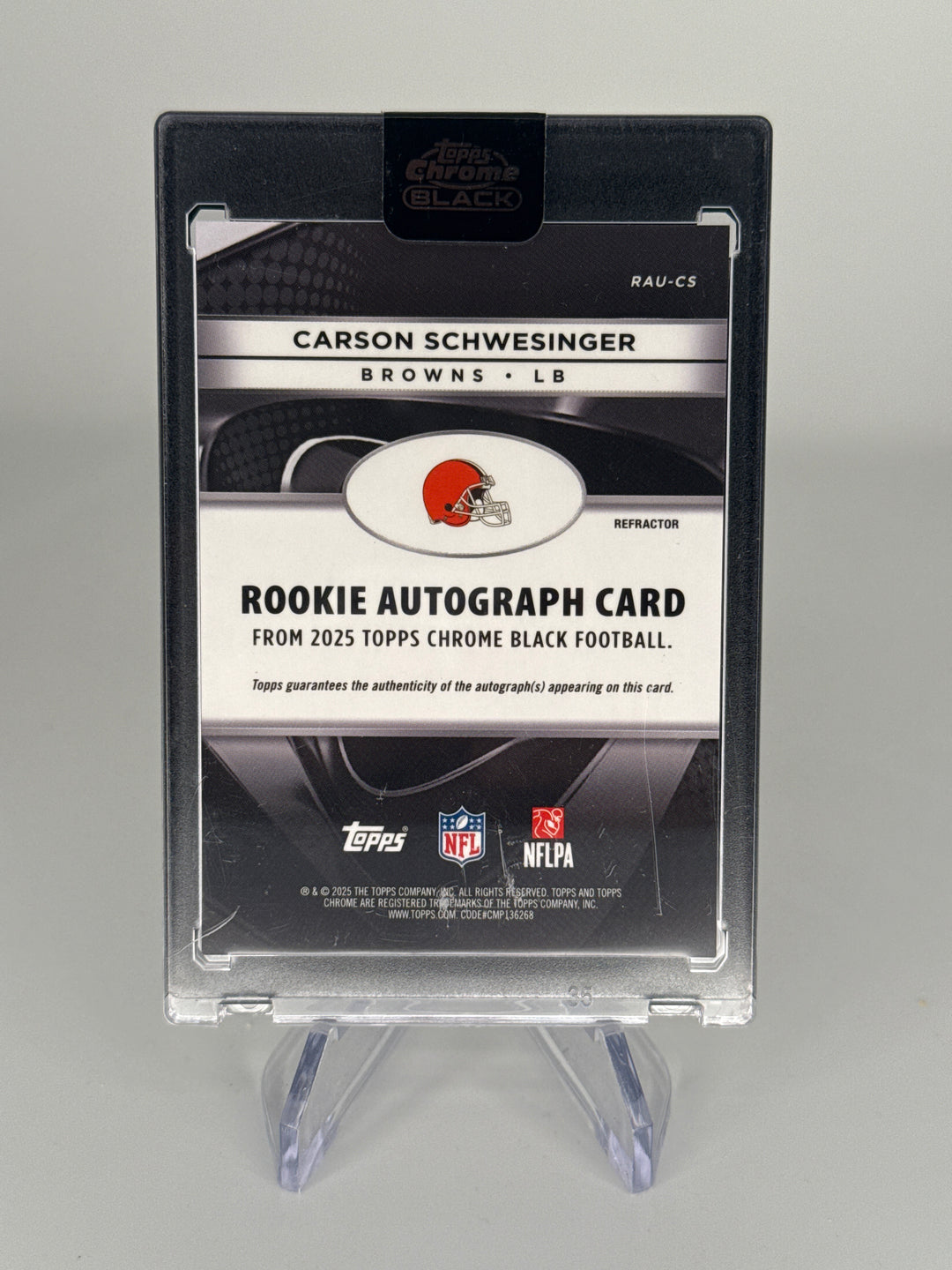 Carson Schwesinger 2025 Topps Chrome Black Rookie Refractor Auto, 140/299