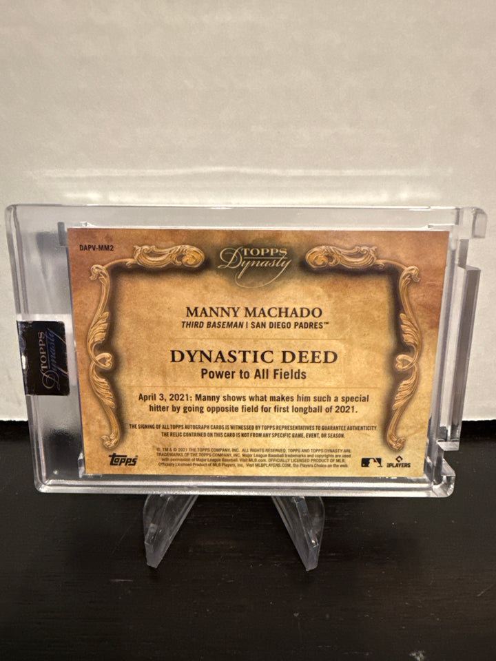 Manny Machado 2021 Topps Dynasty Dynastic Deed Patch Auto, 4/5