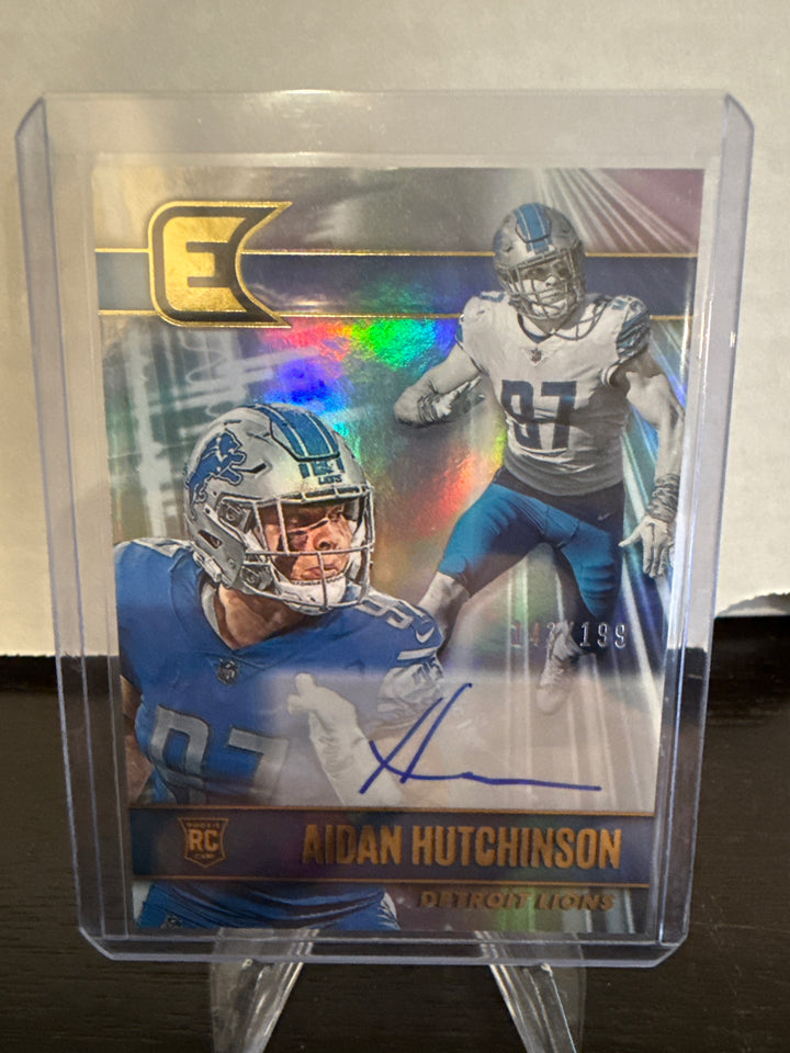 Aidan Hutchinson 2022 Panini Chronicles Essentials Rookie Auto, 143/199