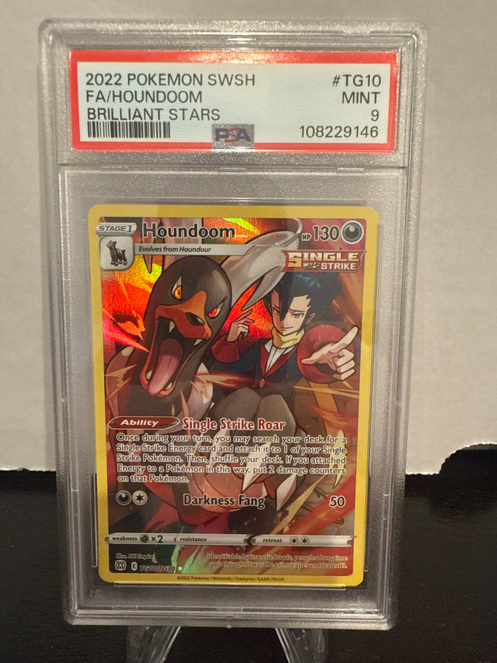 Pokémon TCG 2022 Houndoom Brilliant Stars, TG10/TG30, PSA 9 Mint