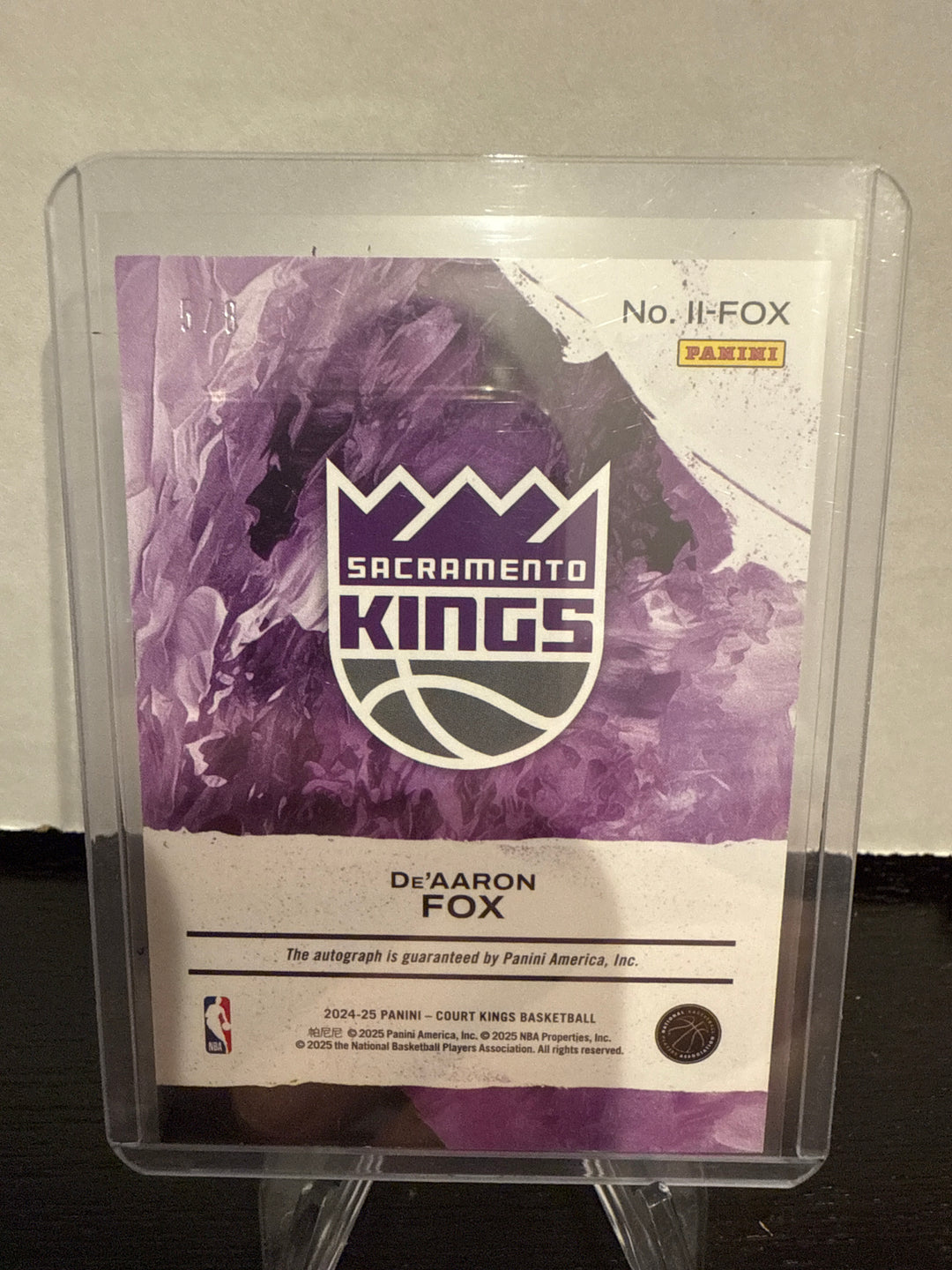 De'Aaron Fox 2024-2025 Panini Court Kings Impressionist Ink Auto Pink, 5/8