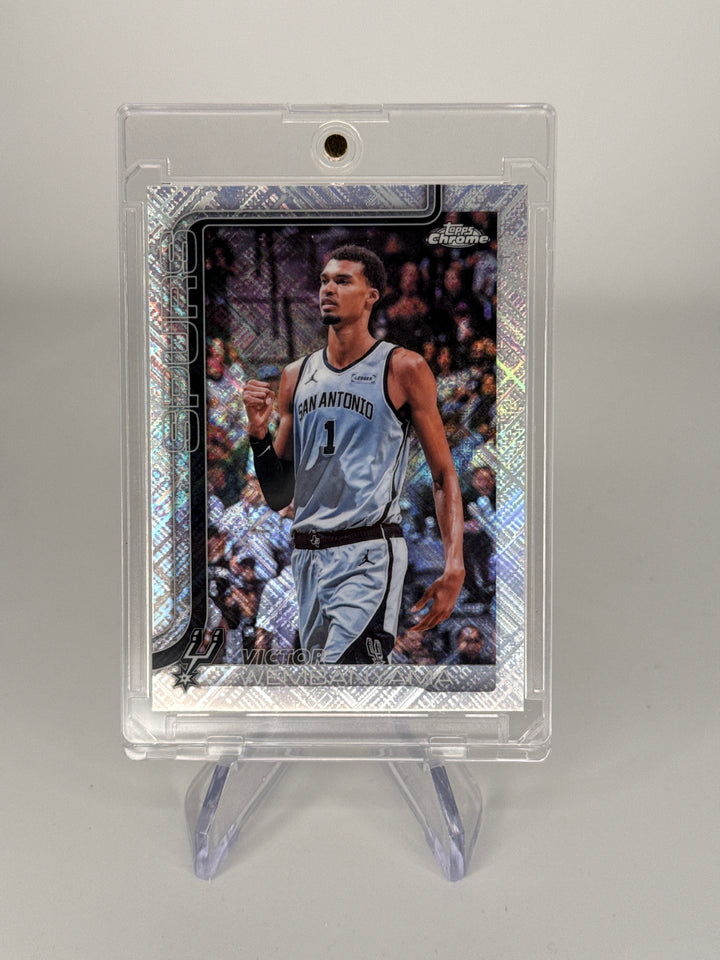 Victor Wembanyama 2026 Topps Chrome Update Skylight Refractor