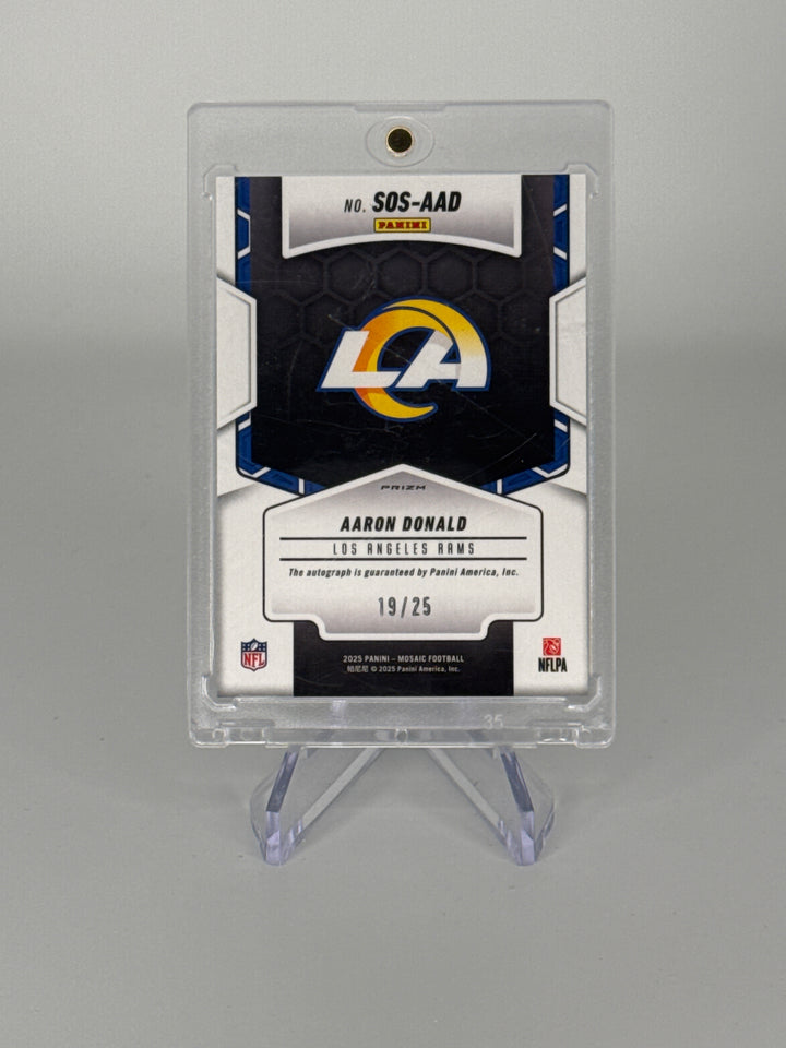 Aaron Donald 2025 Panini Mosaic, Showtime Auto 19/25, Card Number SOS-AAD
