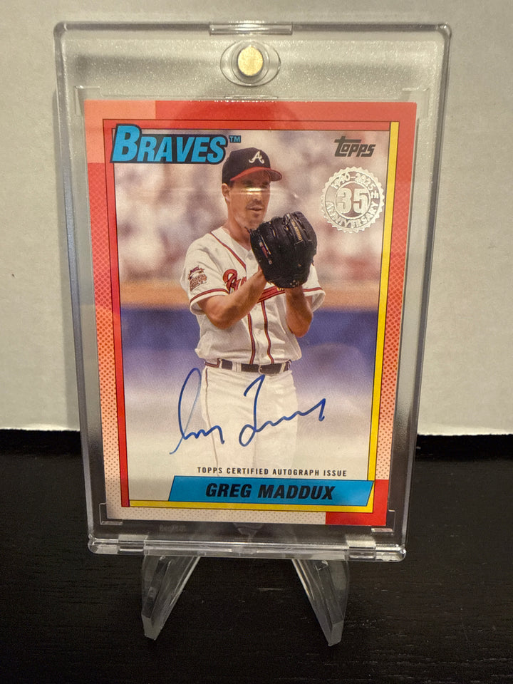 Greg Maddux 2025 Topps Series One 1990 35th Anniversary Auto