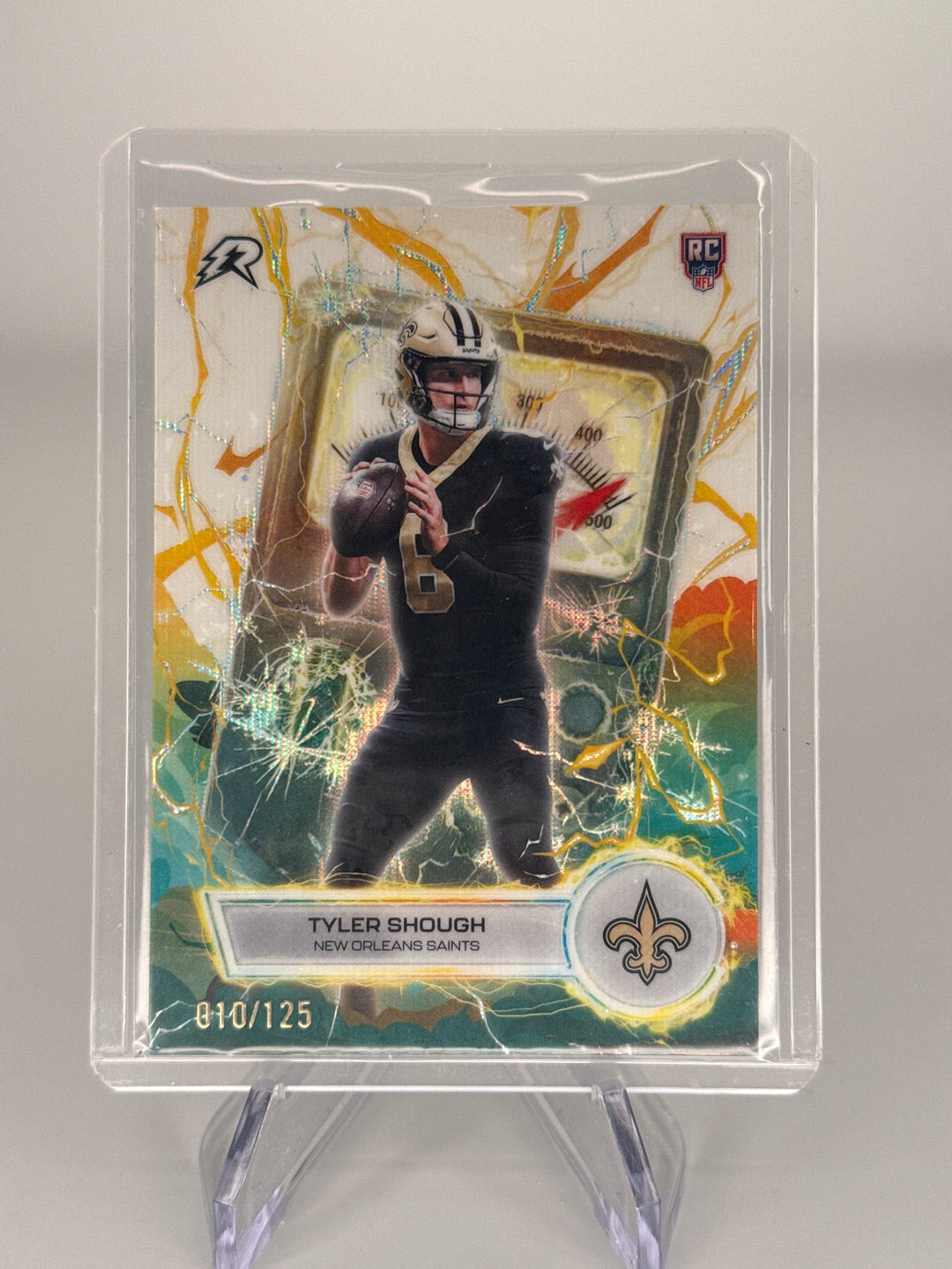 Tyler Shough 2026 Topps Resurgence Voltaic White Surge Rookie Refractor, 010/125