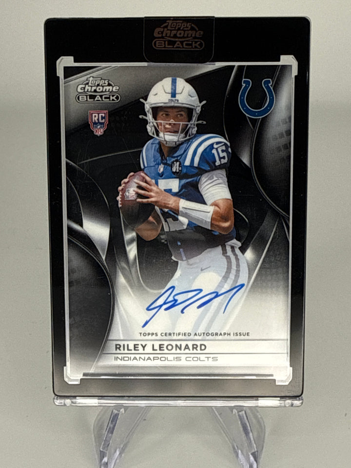 Riley Leonard 2025 Topps Chrome Black Rookie Auto