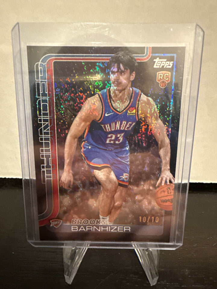 Brooks Barnhizer 2025 Topps Basketball Flagship Black Foil Rookie, 10/10