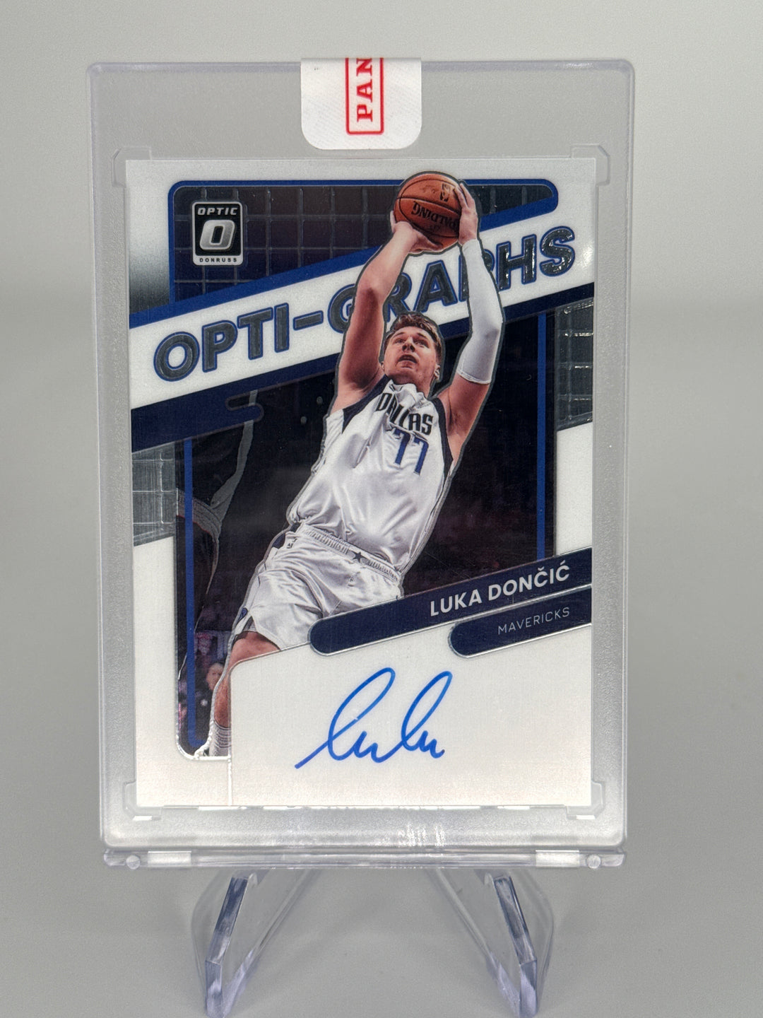 Luka Doncic 2022 Panini Donruss Optic Opti-Graphs White Prizm Auto, 01/25