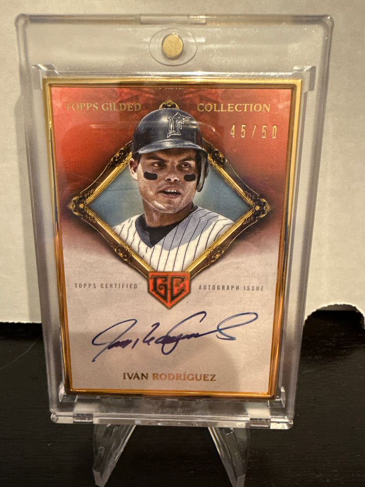 Ivan Rodriguez 2023 Topps Gilded Collection Gold Framed Hall of Famers Auto, 45/50