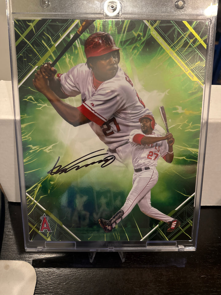 Vladimir Guerrero Sr 2025 Fanatics Emanate Collectable Jumbo Autograph Card, 84/99