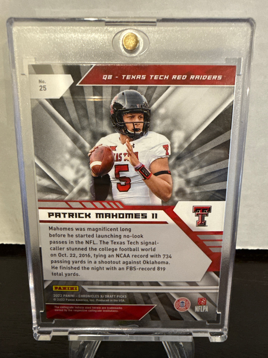 Patrick Mahomes 2022 Panini Chronicles XR Green Cracked Ice, 3/6